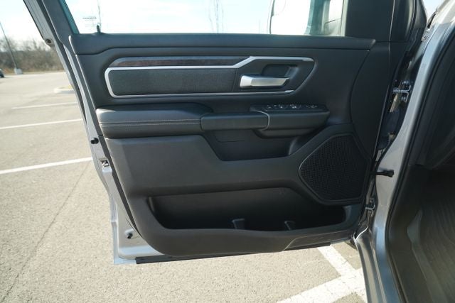 2022 RAM 1500 Big Horn Crew Cab 4x4 6'4' Box