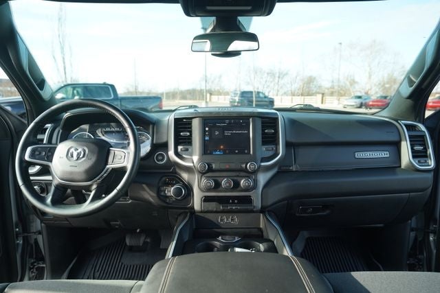 2022 RAM 1500 Big Horn Crew Cab 4x4 6'4' Box