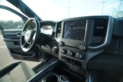 2022 RAM 1500 Big Horn Crew Cab 4x4 6'4' Box