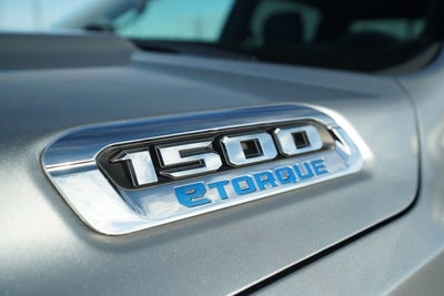 2022 RAM 1500 Big Horn Crew Cab 4x4 6'4' Box