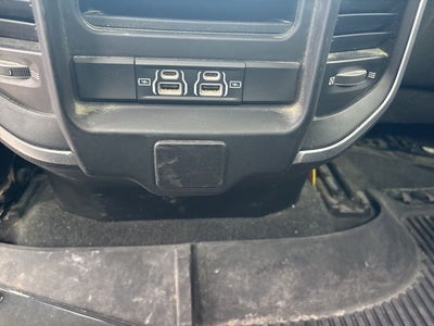 2022 RAM 1500 Big Horn Quad Cab 4x4 6'4' Box