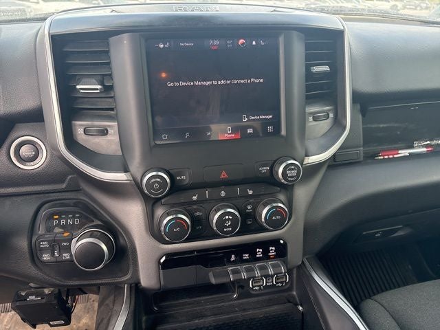 2022 RAM 1500 Big Horn Quad Cab 4x4 6'4' Box