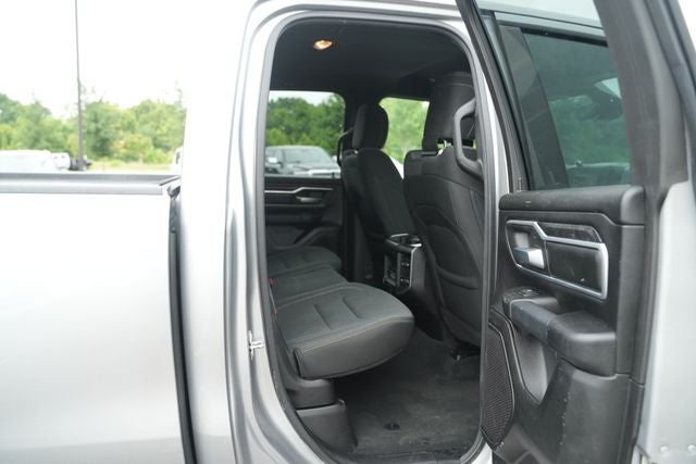 2022 RAM 1500 Big Horn Quad Cab 4x4 6'4' Box