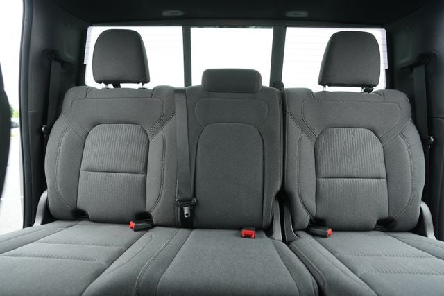 2022 RAM 1500 Big Horn Quad Cab 4x4 6'4' Box