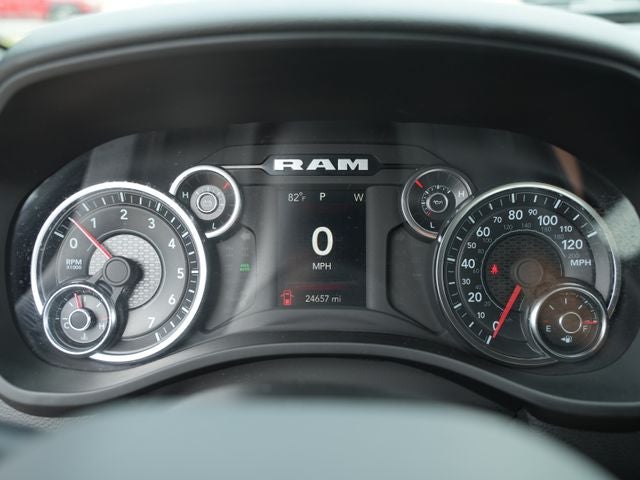 2023 RAM 1500 Big Horn Quad Cab 4x4 6'4' Box
