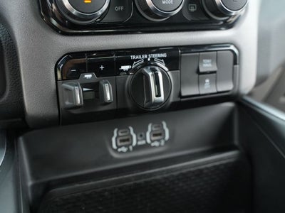 2023 RAM 1500 Big Horn Quad Cab 4x4 6'4' Box