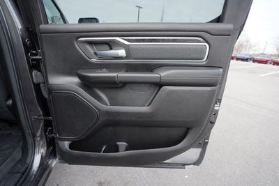 2022 RAM 1500 Big Horn Crew Cab 4x4 5'7' Box