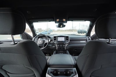 2022 RAM 1500 Big Horn Crew Cab 4x4 5'7' Box