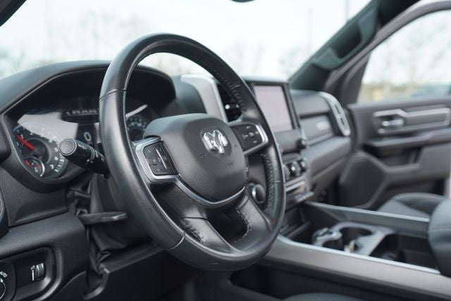 2022 RAM 1500 Big Horn Crew Cab 4x4 5'7' Box