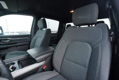 2022 RAM 1500 Big Horn Crew Cab 4x4 5'7' Box