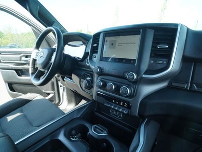 2022 RAM 1500 Big Horn Crew Cab 4x4 5'7' Box