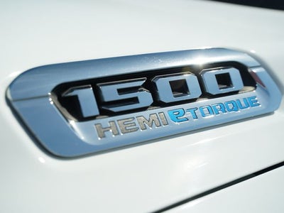 2022 RAM 1500 Big Horn Crew Cab 4x4 5'7' Box