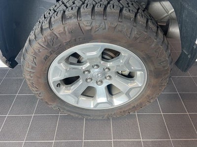 2022 RAM 1500 Big Horn Crew Cab 4x4 5'7' Box