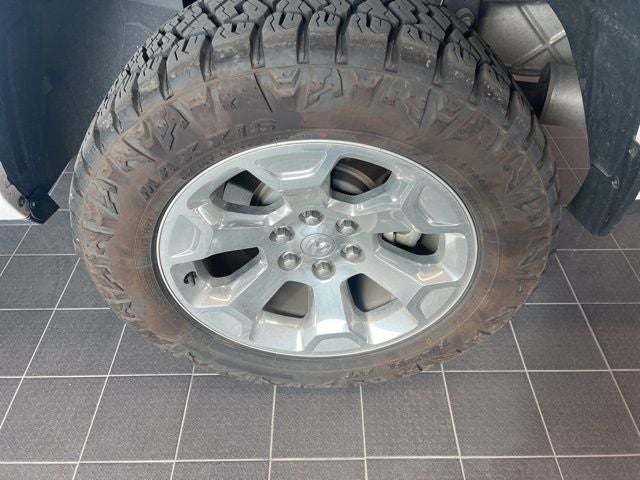 2022 RAM 1500 Big Horn Crew Cab 4x4 5'7' Box