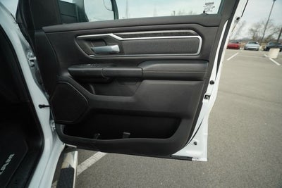 2022 RAM 1500 Big Horn Crew Cab 4x4 5'7' Box