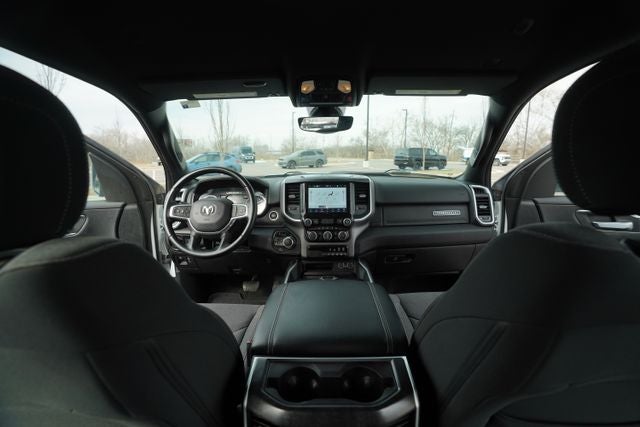 2022 RAM 1500 Big Horn Crew Cab 4x4 5'7' Box