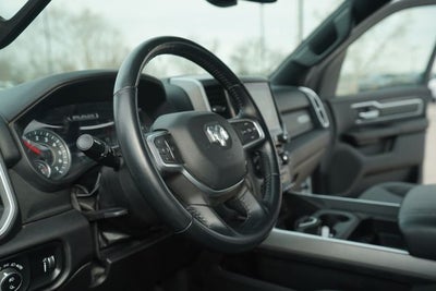 2022 RAM 1500 Big Horn Crew Cab 4x4 5'7' Box