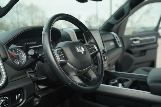 2022 RAM 1500 Big Horn Crew Cab 4x4 5'7' Box