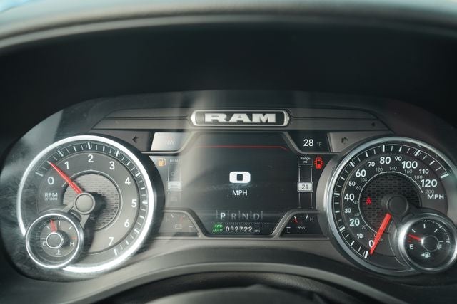 2022 RAM 1500 Big Horn Crew Cab 4x4 5'7' Box