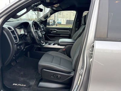 2022 RAM 1500 Big Horn Crew Cab 4x4 5'7' Box