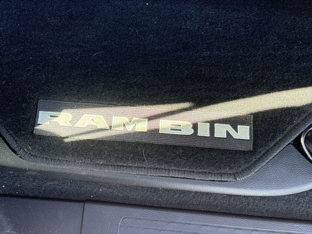 2022 RAM 1500 Big Horn Crew Cab 4x4 5'7' Box