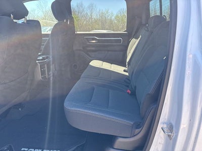 2022 RAM 1500 Big Horn Crew Cab 4x4 5'7' Box