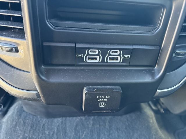 2022 RAM 1500 Big Horn Crew Cab 4x4 5'7' Box