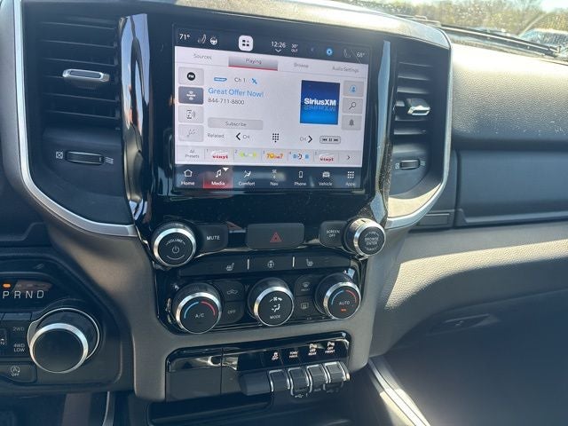 2022 RAM 1500 Big Horn Crew Cab 4x4 5'7' Box