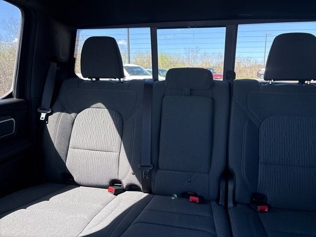 2022 RAM 1500 Big Horn Crew Cab 4x4 5'7' Box