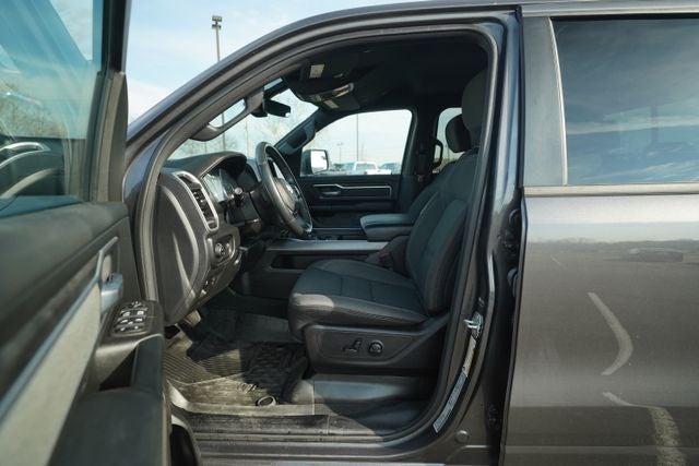 2022 RAM 1500 Big Horn Crew Cab 4x4 5'7' Box