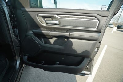 2022 RAM 1500 Big Horn Crew Cab 4x4 5'7' Box