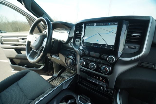 2022 RAM 1500 Big Horn Crew Cab 4x4 5'7' Box