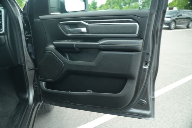 2020 RAM 1500 Big Horn Crew Cab 4x4 5'7' Box