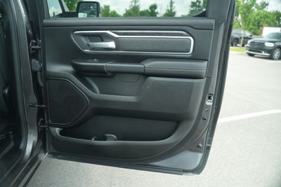2020 RAM 1500 Big Horn Crew Cab 4x4 5'7' Box