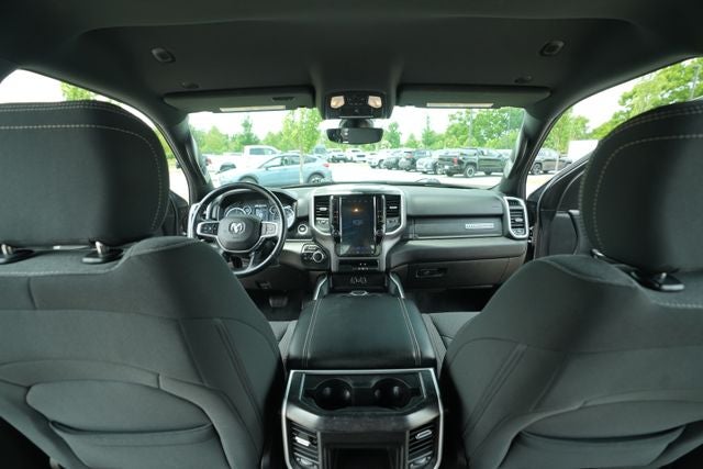 2020 RAM 1500 Big Horn Crew Cab 4x4 5'7' Box