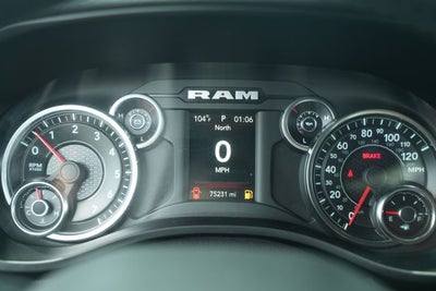 2020 RAM 1500 Big Horn Crew Cab 4x4 5'7' Box