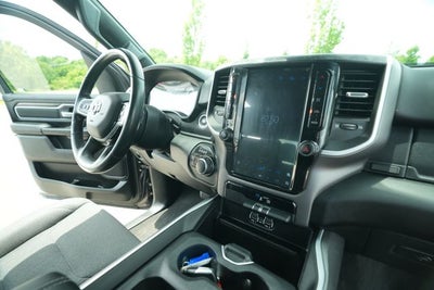 2020 RAM 1500 Big Horn Crew Cab 4x4 5'7' Box