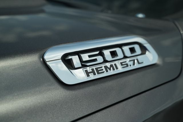 2020 RAM 1500 Big Horn Crew Cab 4x4 5'7' Box