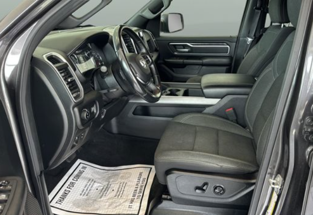 2020 RAM 1500 Big Horn Crew Cab 4x4 5'7' Box