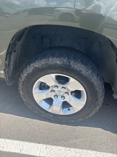 2020 RAM 1500 Big Horn Crew Cab 4x4 5'7' Box