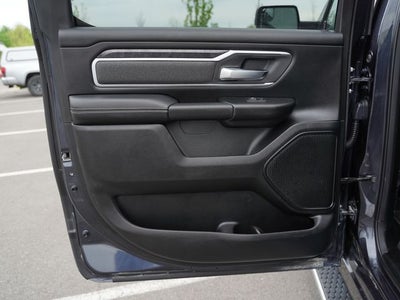 2020 RAM 1500 Big Horn Crew Cab 4x4 5'7' Box