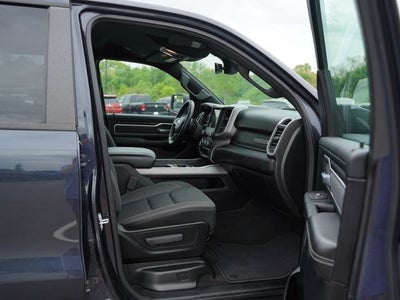 2020 RAM 1500 Big Horn Crew Cab 4x4 5'7' Box