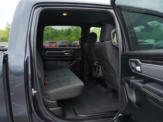 2020 RAM 1500 Big Horn Crew Cab 4x4 5'7' Box