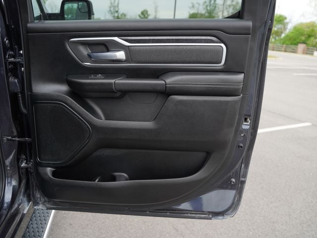 2020 RAM 1500 Big Horn Crew Cab 4x4 5'7' Box