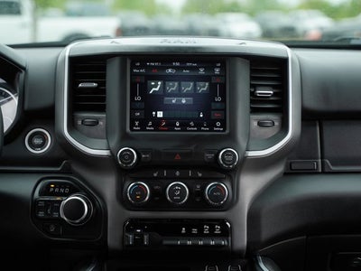 2020 RAM 1500 Big Horn Crew Cab 4x4 5'7' Box