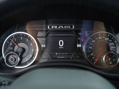 2020 RAM 1500 Big Horn Crew Cab 4x4 5'7' Box