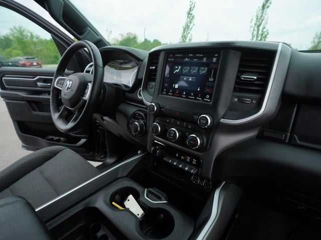 2020 RAM 1500 Big Horn Crew Cab 4x4 5'7' Box