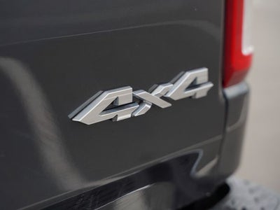 2020 RAM 1500 Big Horn Crew Cab 4x4 5'7' Box