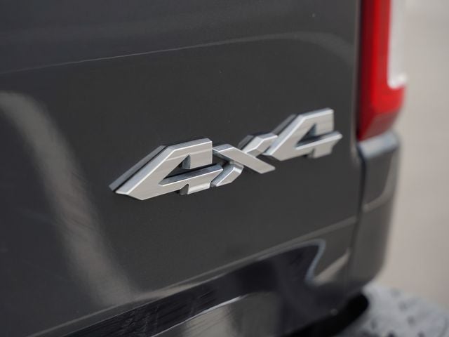 2020 RAM 1500 Big Horn Crew Cab 4x4 5'7' Box