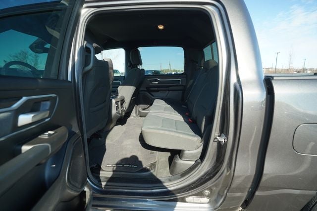 2022 RAM 1500 Big Horn Crew Cab 4x4 5'7' Box